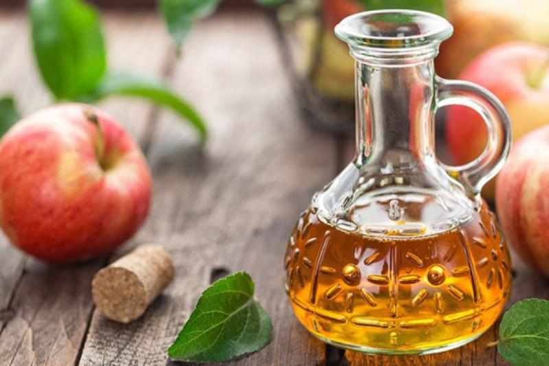 Tắm chó bằng giấm táo
