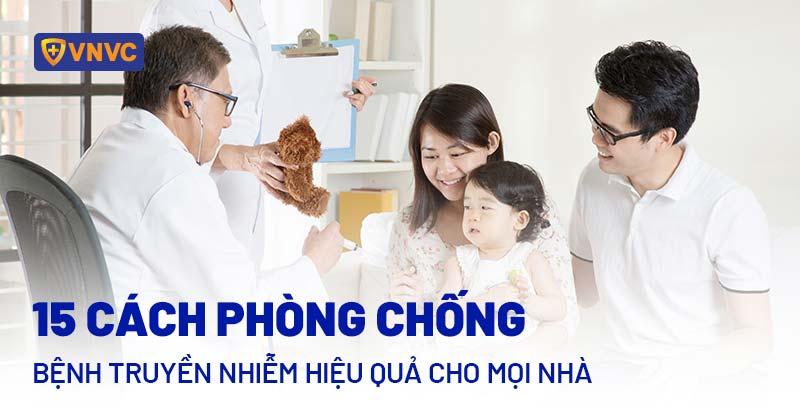 Hình ảnh một chuyên gia dinh dưỡng thú cưng đang tư vấn hoặc chuẩn bị bữa ăn lành mạnh cho chó, thể hiện tính chuyên môn và lời khuyên đáng tin cậy